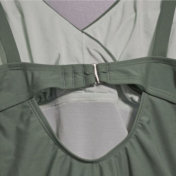 Cupshe Bathing Suit in a Beautiful Green. NWT-Size M - Picture 7 of 9